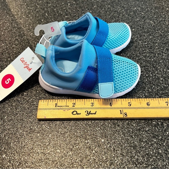 NWT Toddler Cat & Jack Light Blue Mesh Sneakers 
Size 5 - Picture 6 of 6